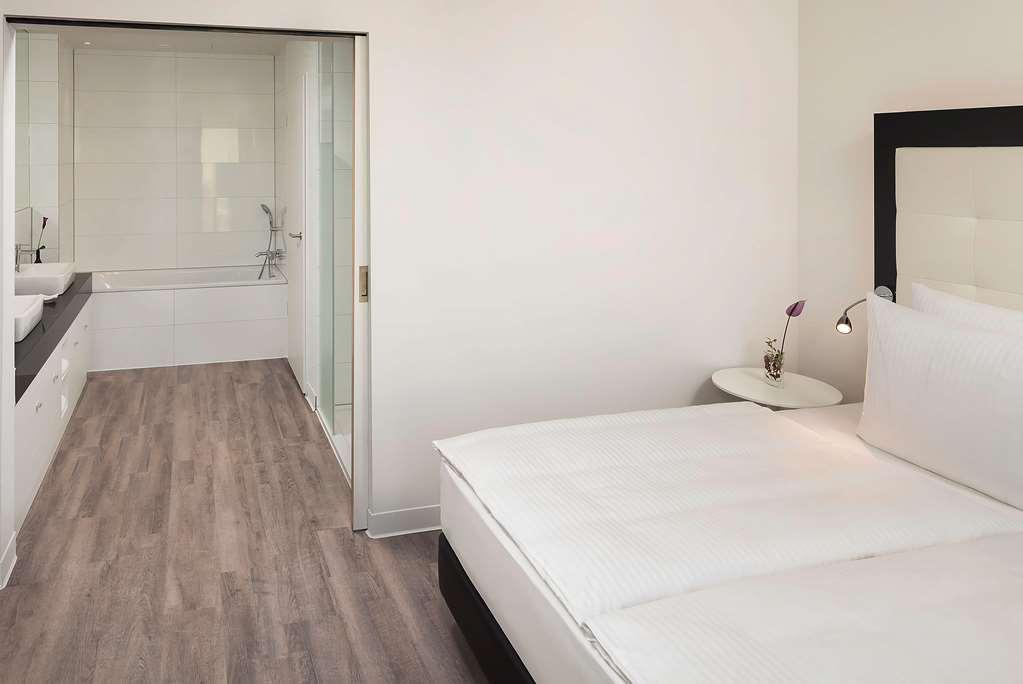 Innside By Meliá Frankfurt Ostend Hotel 4*